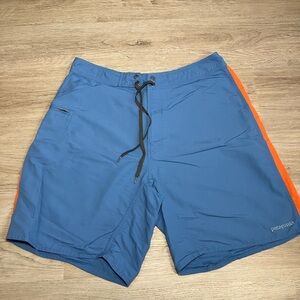 Patagonia Men's Wavefarer Board Shorts size 36